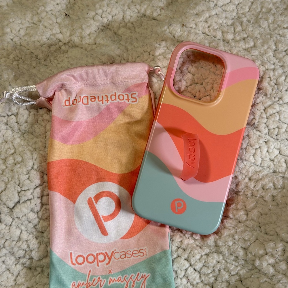 Loopy Case x Amber Massey